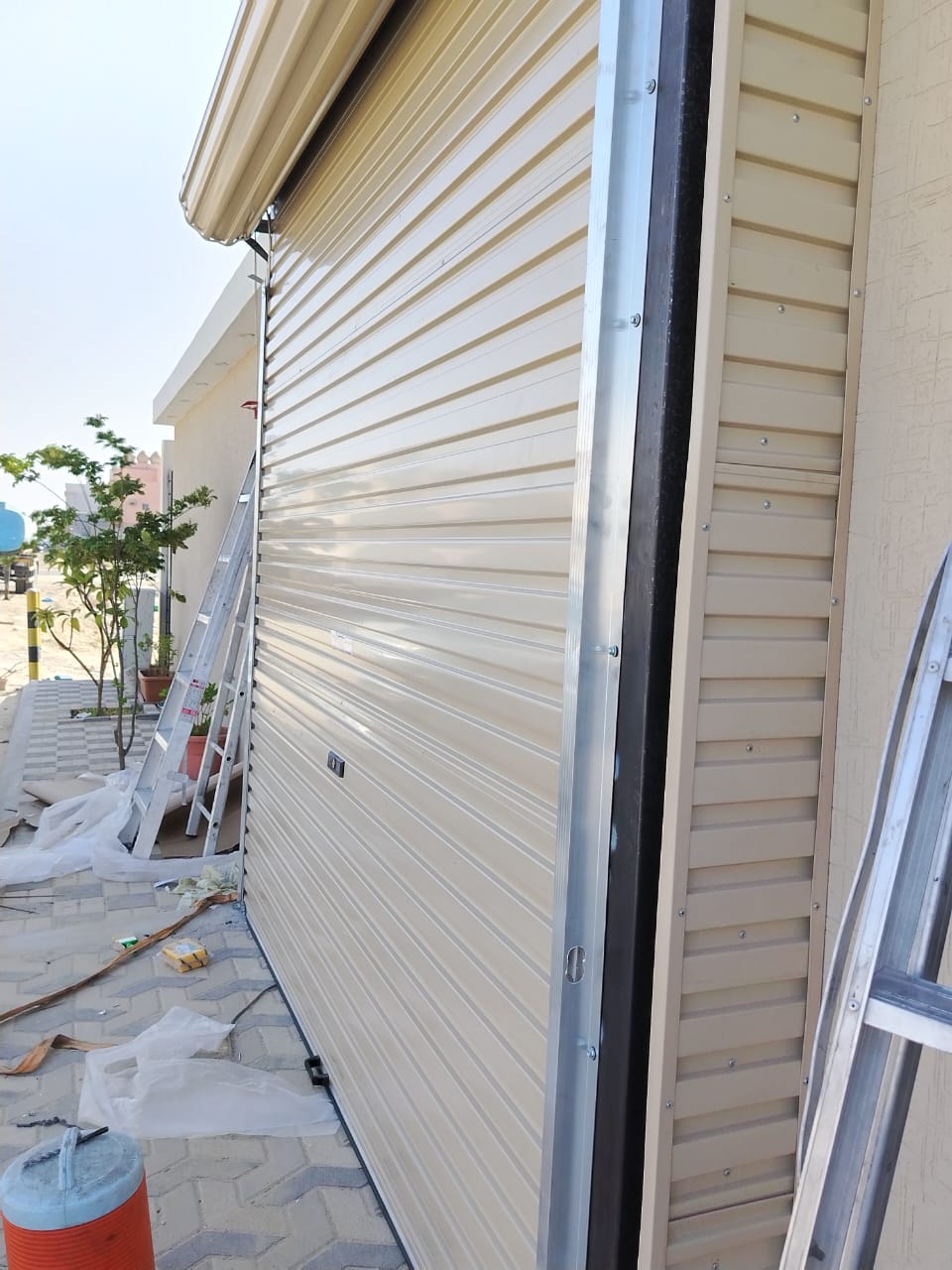 تصليح وتركيب الابواب الاتوماتيكية