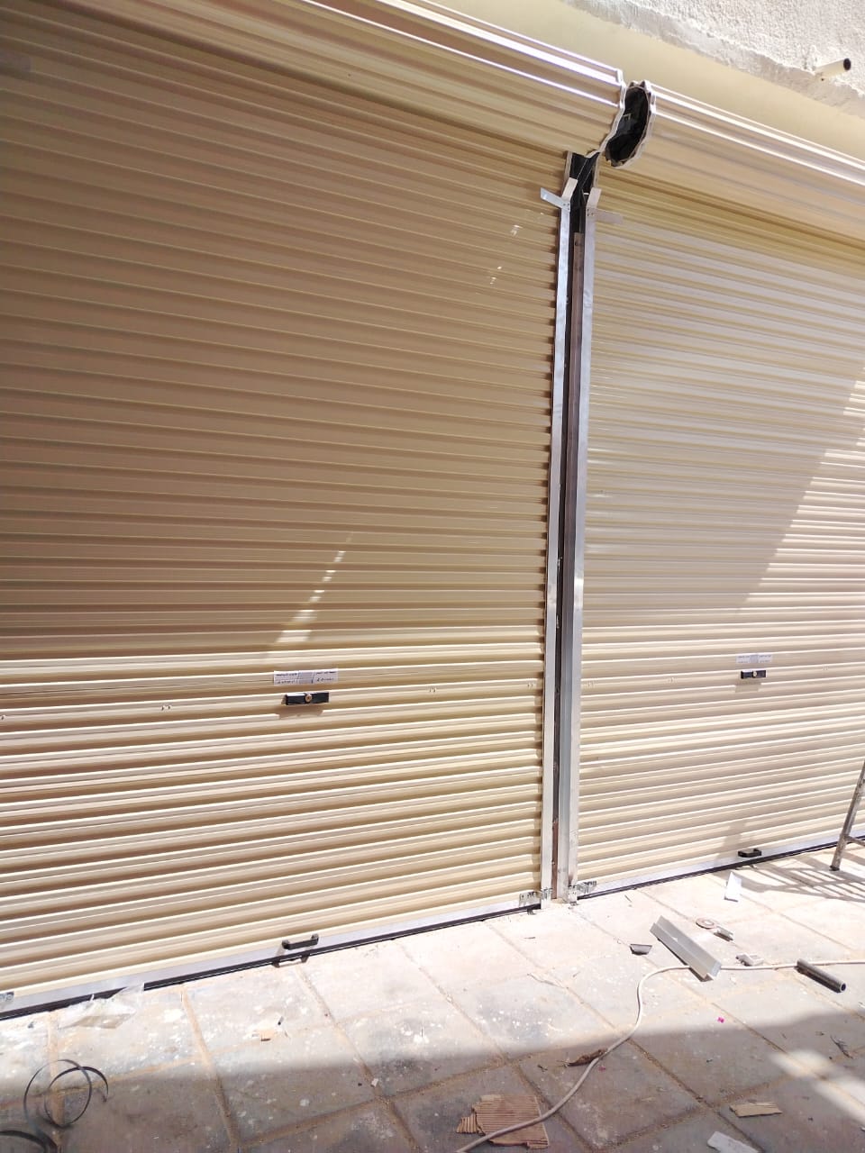 تصليح وتركيب ابواب الرول